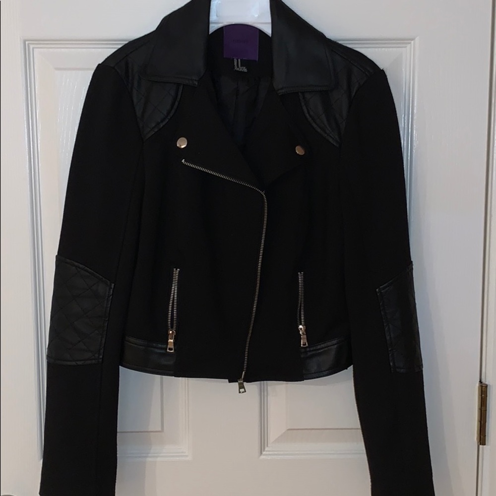 Cropped jacket